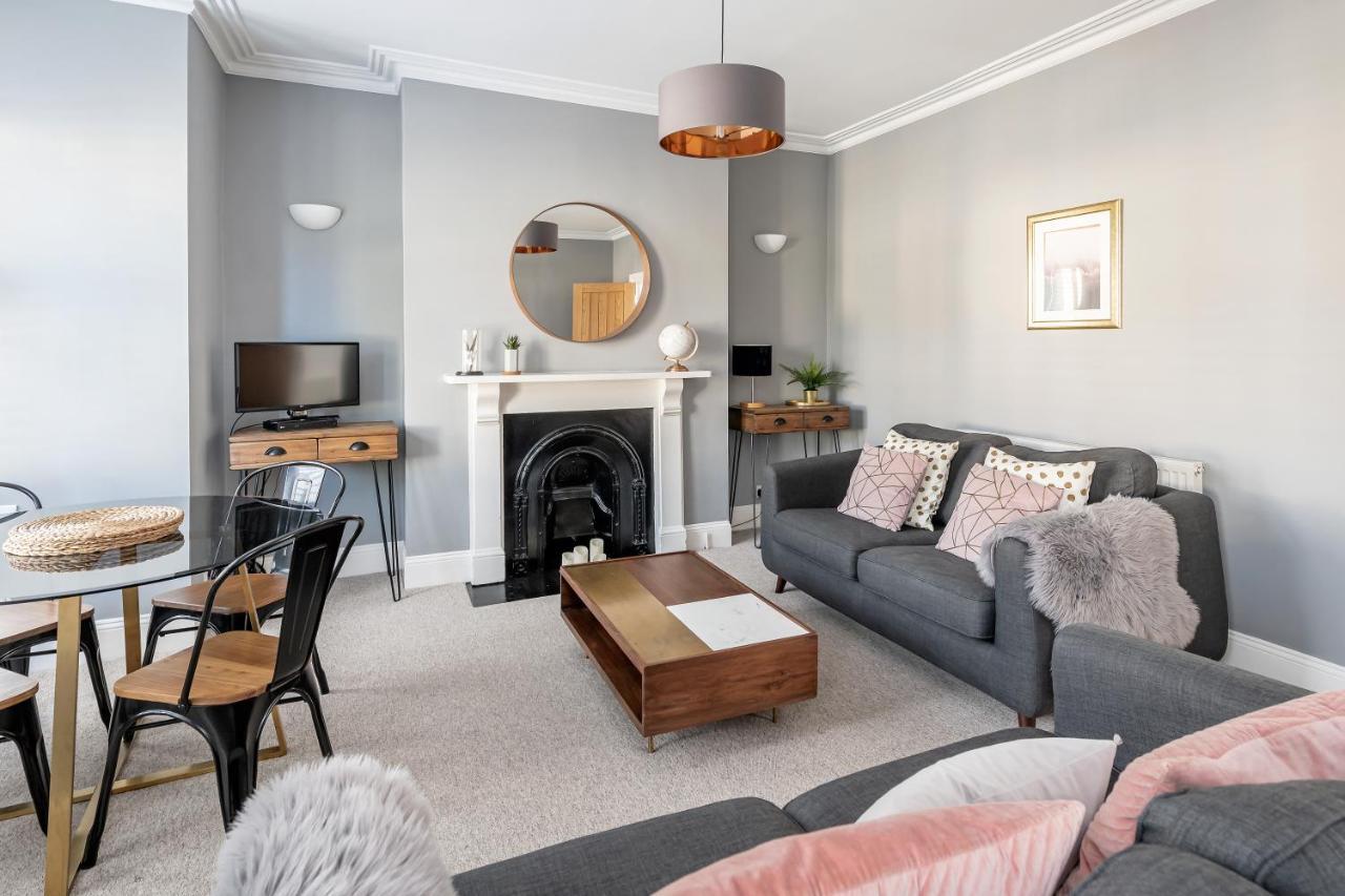 Modern & Spacious 2 Bedroom Maisonette Bath Esterno foto